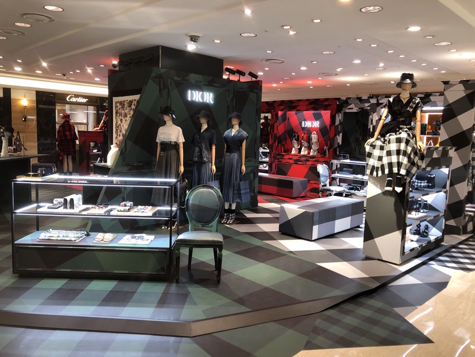 Tokyo: Dior pop-up store